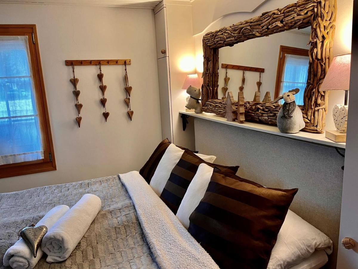 Chalet Apartment Serenity Lodge シャルメ エクステリア 写真